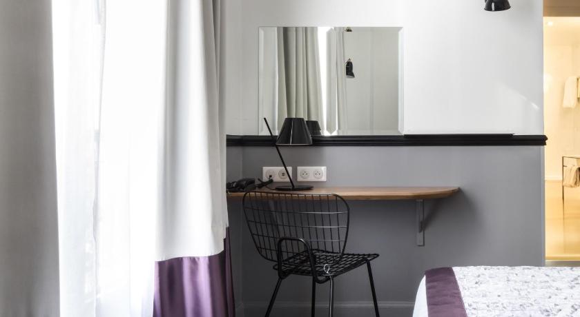 Image of Twin Room 4