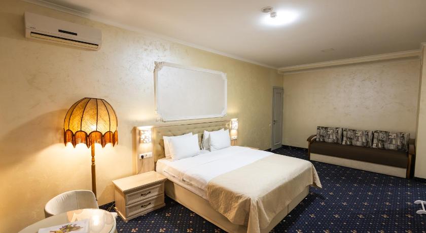 Family 1 Çift Kişilik Yatak ve 1 Çekyatlı (Family 1 Double Bed And 1 Sofa Bed) Görseli 0
