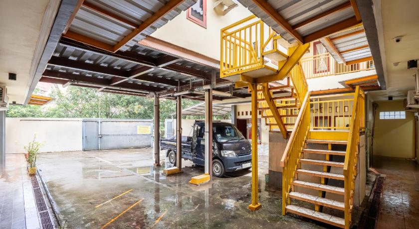 Rehat at Wahidin Guest House – Cirebon, OH