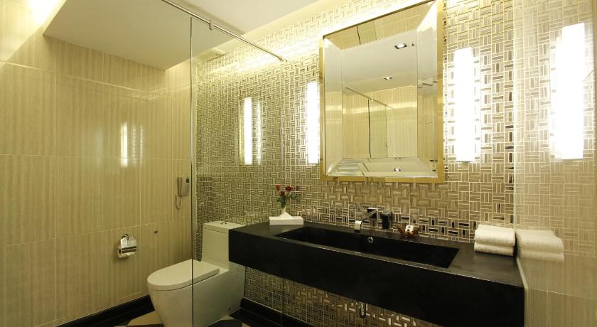 Image of Junior Suite - 1 King Bed 13
