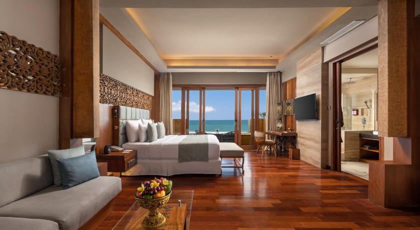 Image of Ocean Suite with Jacuzzi 0