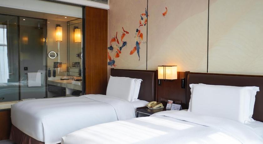 Image of Twin Deluxe Room 3