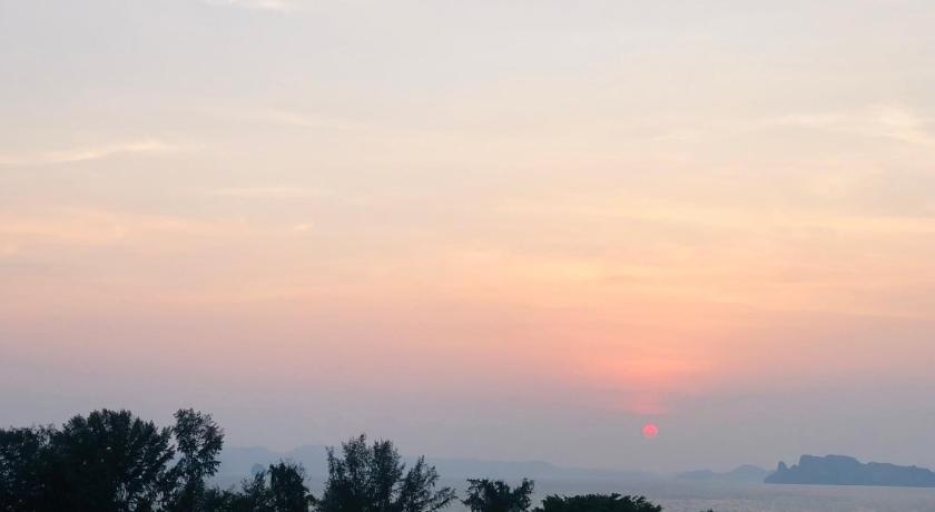 Krabi NAKA GUEST HOUSE 3-Star Hotel suite