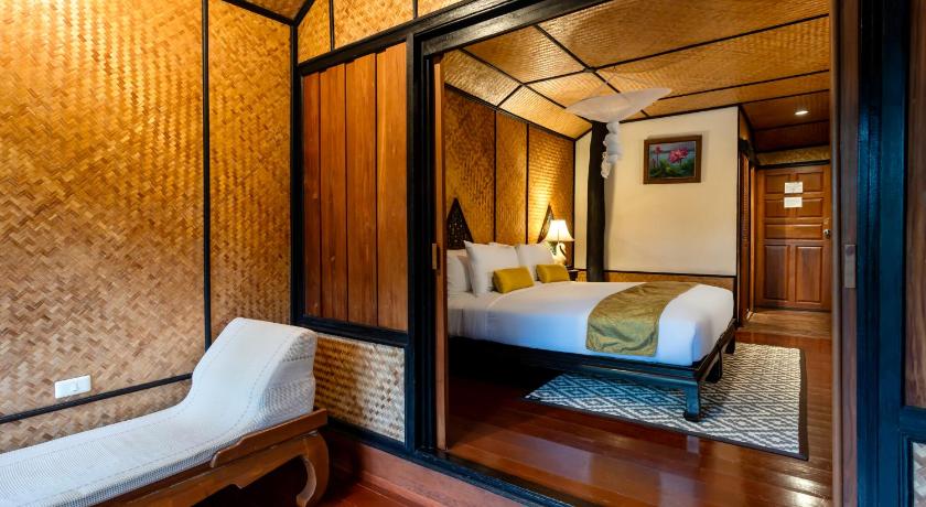 รูปของดีลักซ์ มีระเบียง วิวทะเลสาบ (Lake View Deluxe Room with Balcony) 6