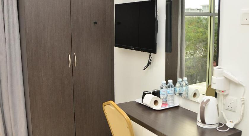 Image of Deluxe Twin Room 13
