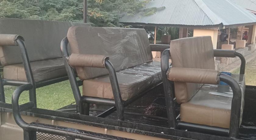 奇邦博 Chirundu - Zambezi River Campsite - Camp along the Zambezi River - Enjoy Game & Canoeing Safaris as  3星级 单人房 套房