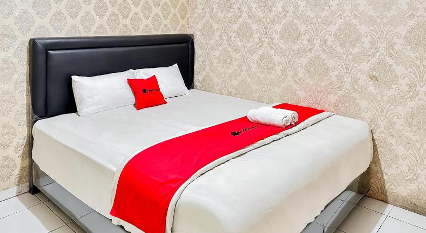 OYO 359 Executive Inn - image 35