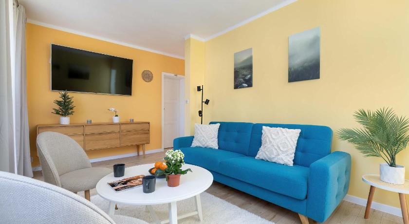 Kolorowy Apartament Reymonta w Wisle Idealny do Pracy Zdalnej by Noclegi Renters