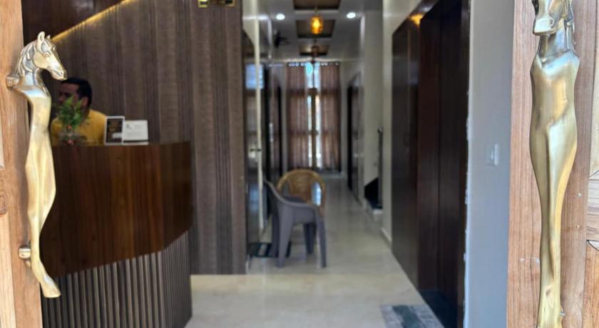 Hotel Santosh Heritage - image 2