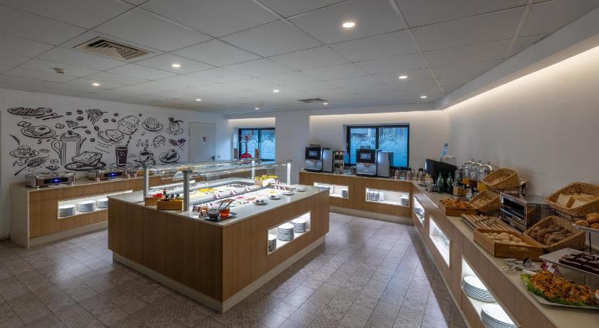 リスボン Hotel 3K Barcelona 4つ星 ホテル スイート