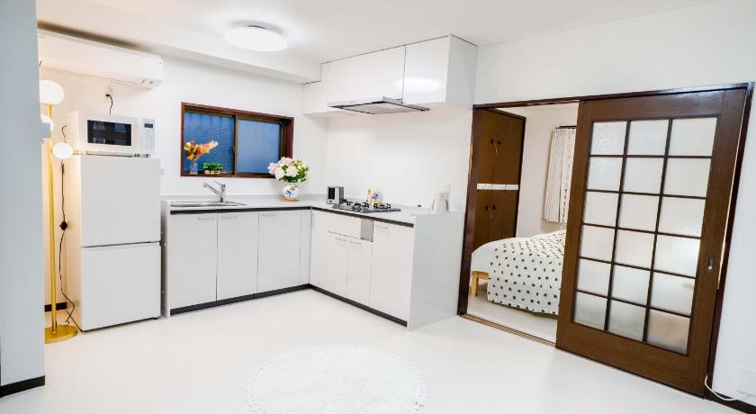 도쿄 / 동경 102Room,Free parking just a 7-minute walk from Koiwa tram stop This spacious 75-square-meter flats f 숙소 부대시설