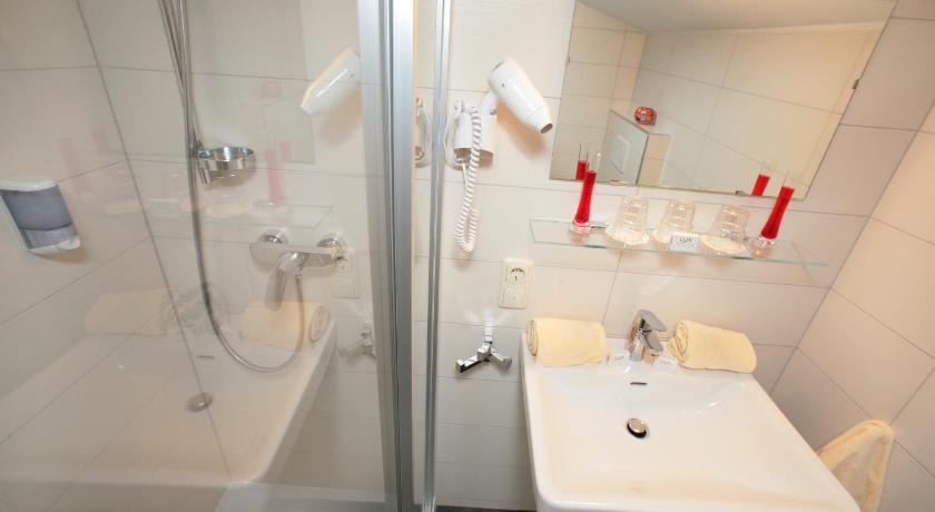 Image of Budget Double Room 1
