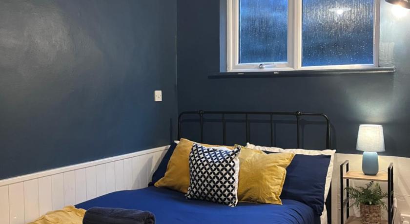Image of Double Room with Private Bathroom 1