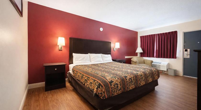 Reading King's Inn Motel 3-Star Accommodation pool