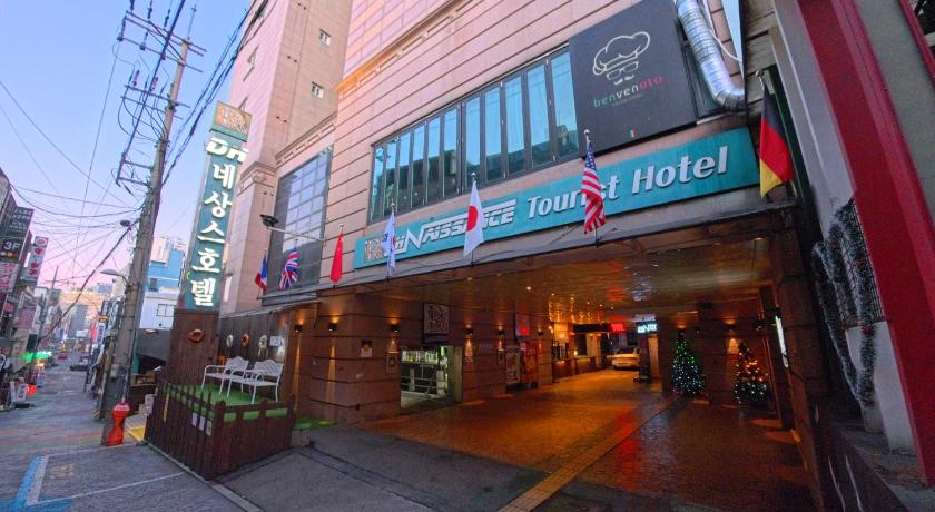 Seoul Friendly DH Naissance Hotel by Mindrum Group 3-Star Hotel lobby