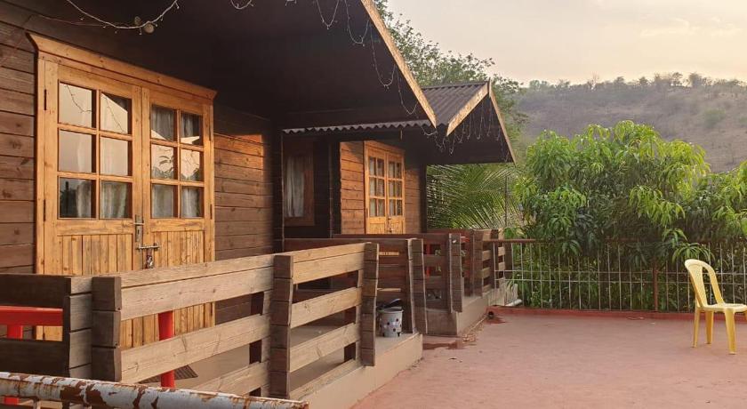 Ajinkya Lakeview Resort