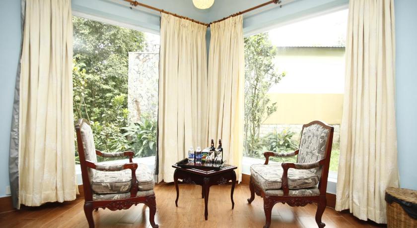 Image of Suite Garden View 3