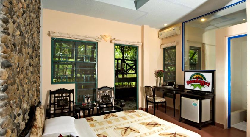 Image of Superior Garden View 0