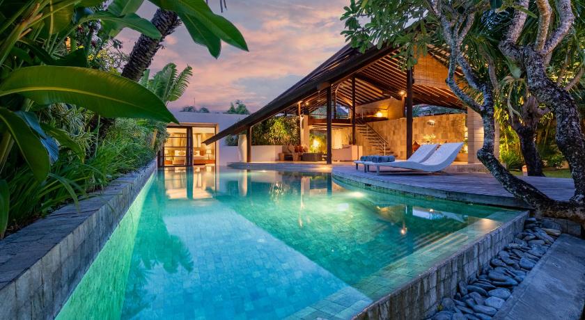 バリ The Layar – Designer Villas and Spa, CHSE Certified 5つ星 ホテル レストラン