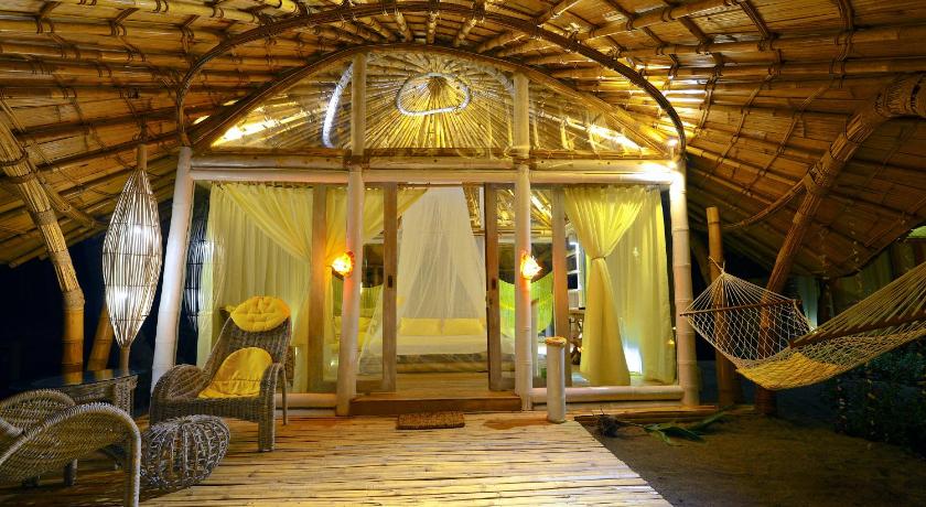 Image of Oceanfront Bungalow 6