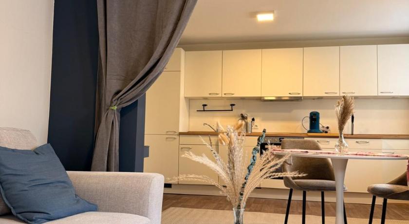 Royal Blue Residence Elegant, Quiet and Exclusive