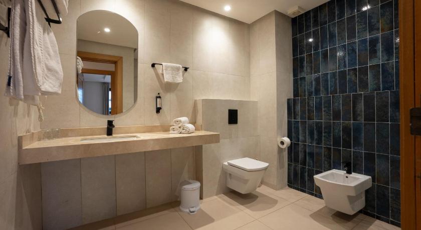 Image of Superior Suite 10