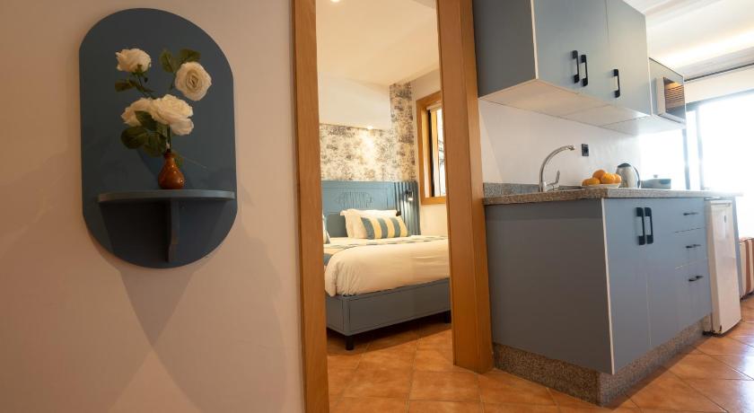 Image of Triple Junior Suite 11