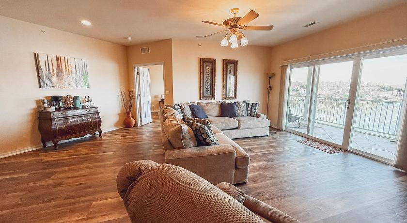 오세이지 비치 (MO) Sunshine&Shoreline-LakefrontDog Days Condo 3BD2BA 4성급 숙소 수영장
