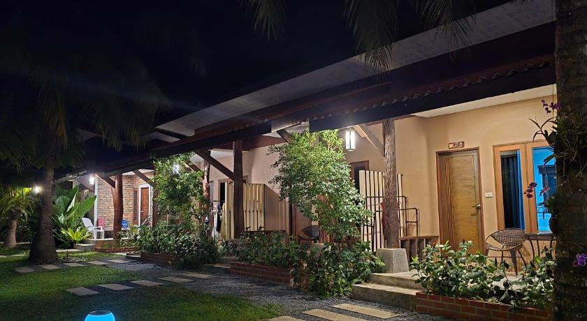 Baan Suan Rim Klong Resort - image 45