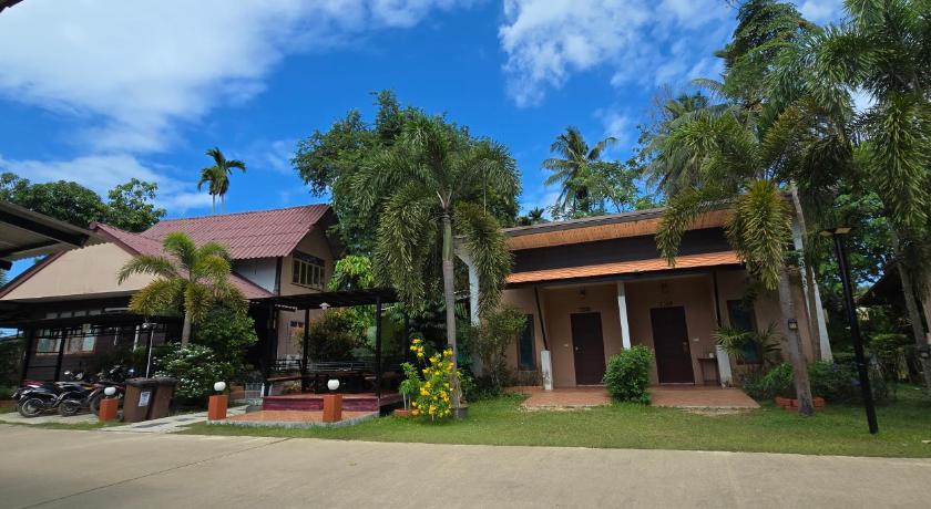 Baan Suan Rim Klong Resort - image 33