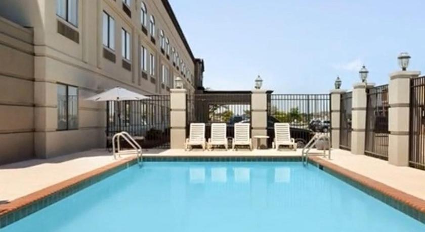 Memphis (TN) Townhome Inn And Suites By IHG 2-Star Accommodation restaurant