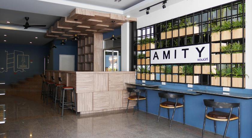 Amity Poshtel - image 2