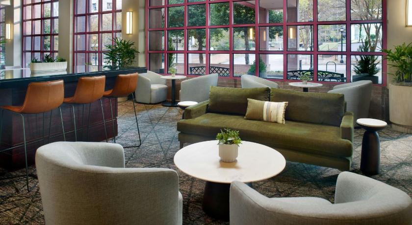 アトランタ Atlanta Marriott Suites Midtown 4つ星 ホテル ロビー