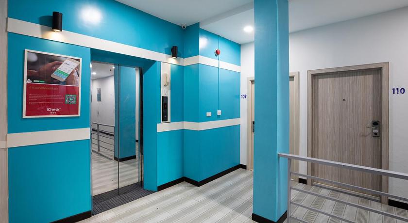 プーケット iCheck inn Chill Patong 3つ星 ホテル プール