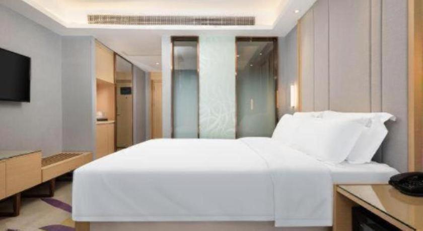 Lavande Hotel·Wuhan Qingshan Zhongyuan Plaza