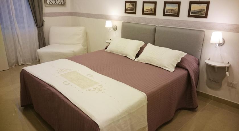 Guantai 30 — Hotel in Naples