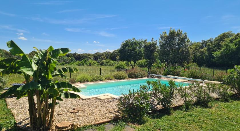 オルニャック＝ラヴェン Le Petit Chene 3つ星 ホテル ロビー