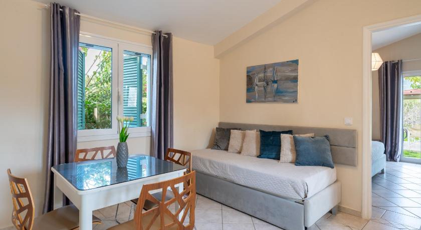 Image of One-Bedroom Villa 3