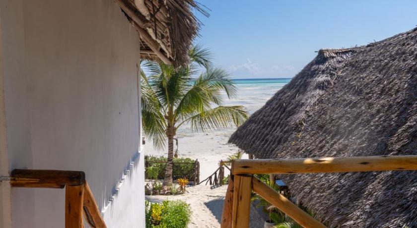 Zanzest Beach Bungalows - image 7