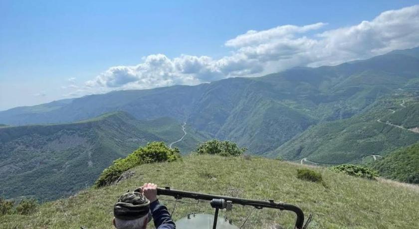 Saro B&B and Extreme Safari Tours