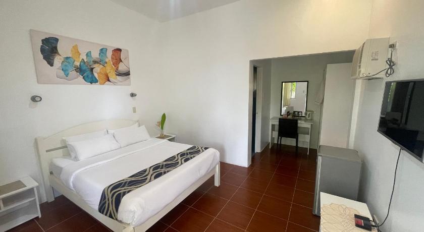 Cebu Reef Waters Resort 3-Star Hotel suite