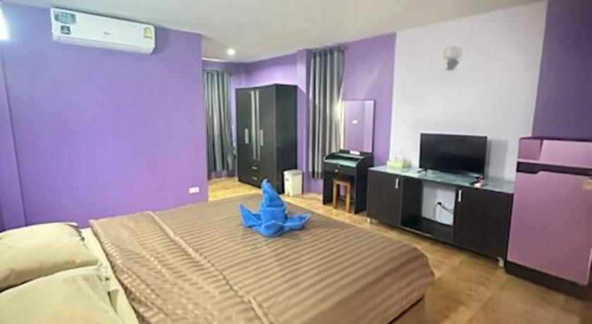 Lanta Bee Garden Bungalows - image 15