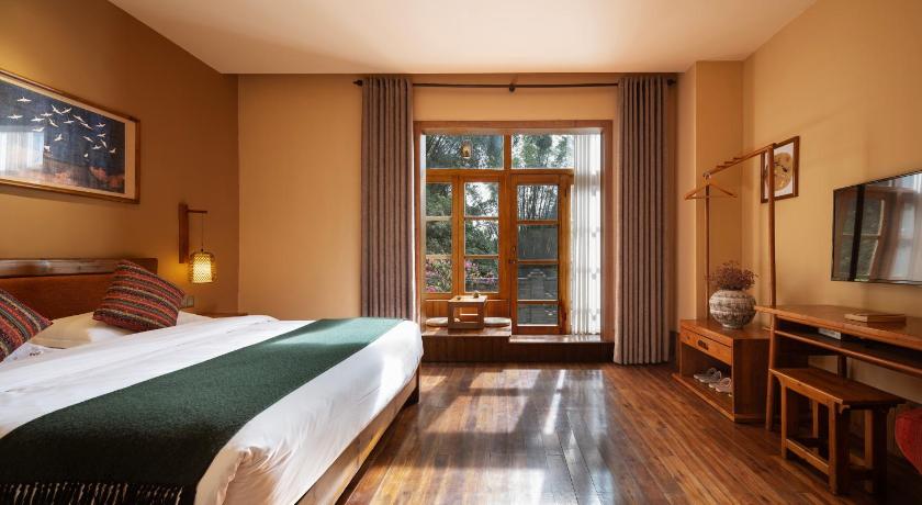 Image of Suite with River View 0