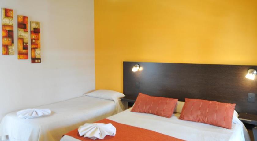 Image of Triple Room 4