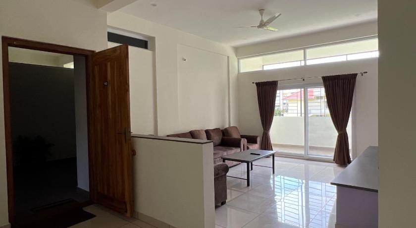 Savi Service Apartments - image 9