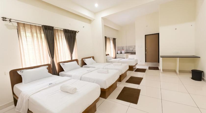 Savi Service Apartments - image 19
