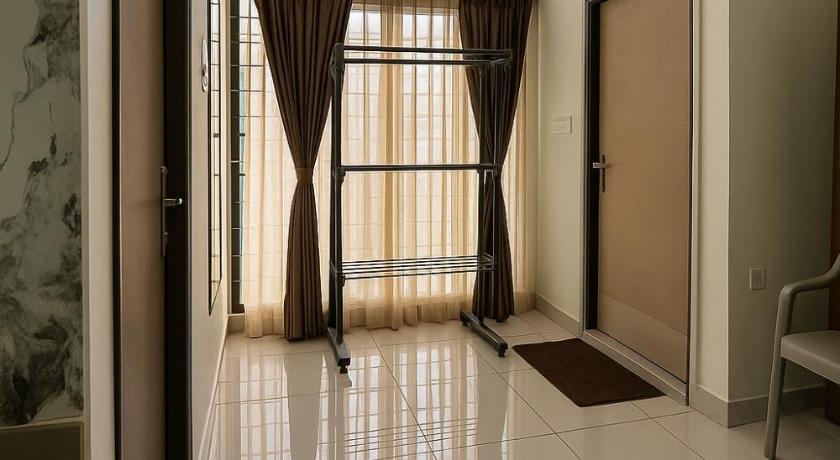 Savi Service Apartments - image 12