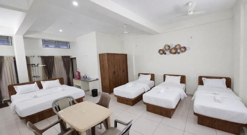Savi Service Apartments - image 44