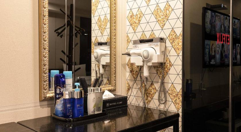 Seoul Hwagok Camp Hotel 2-Star Hotel lobby