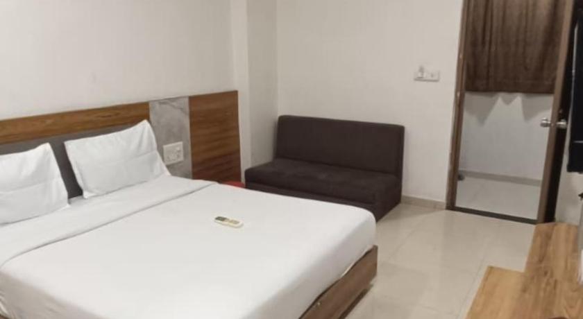 HOTEL BHAVYA - image 12